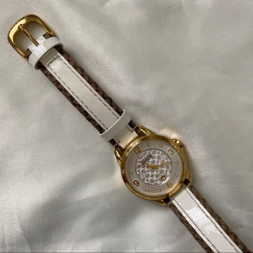COACH WATCH White & gold face with logo strap